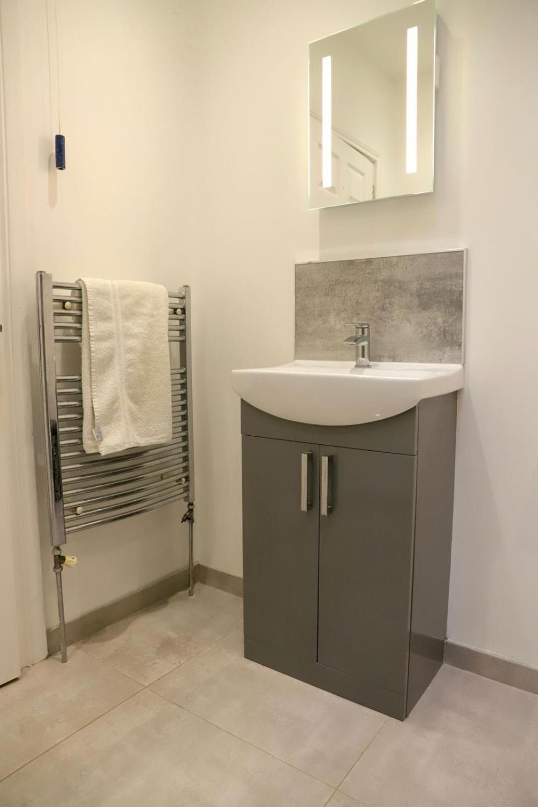 The Padora Apartment Portrush Bagian luar foto