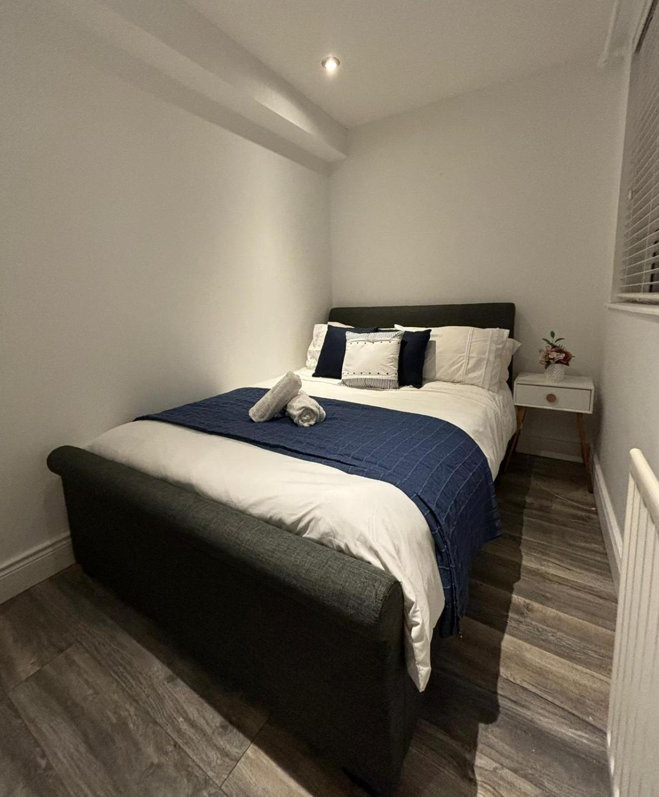 The Padora Apartment Portrush Bagian luar foto